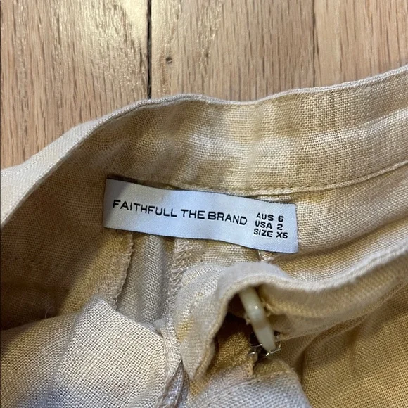 Faithfull the Brand Light Tan Linen Shorts size US 2 - Picture 3 of 7